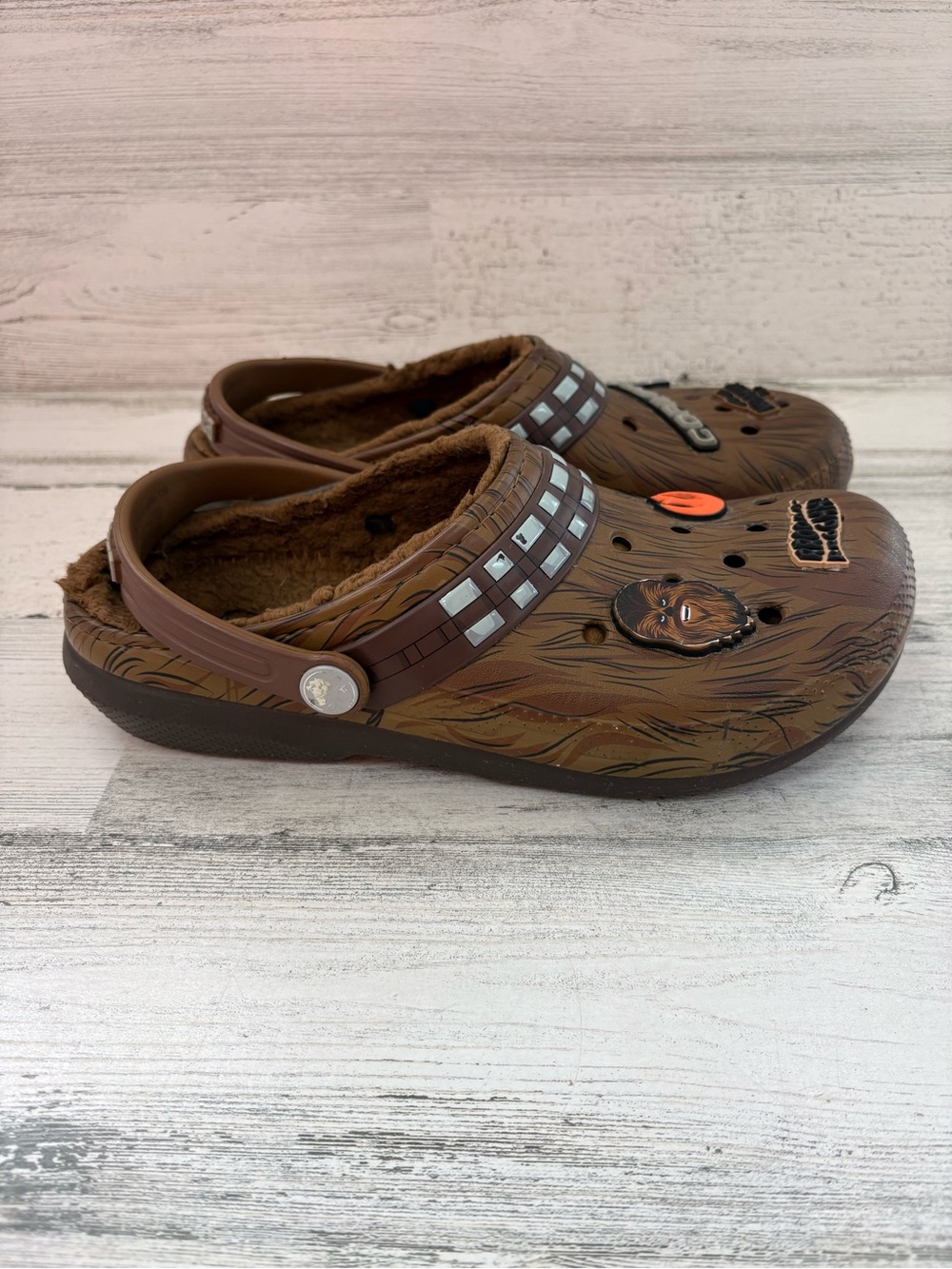 CROCS Big Kids Size 5 Chewbacca Star Wars Lined Clogs With Back Strap
